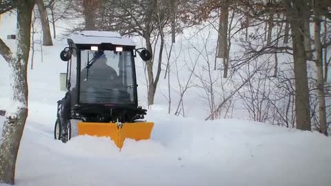 Toro® Groundsmaster® 360 Quad-Steer™ – Snow Attachments