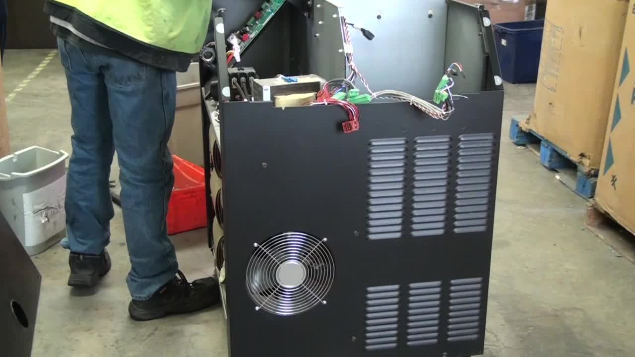MAXPRO - Control panel, large fan, resistors