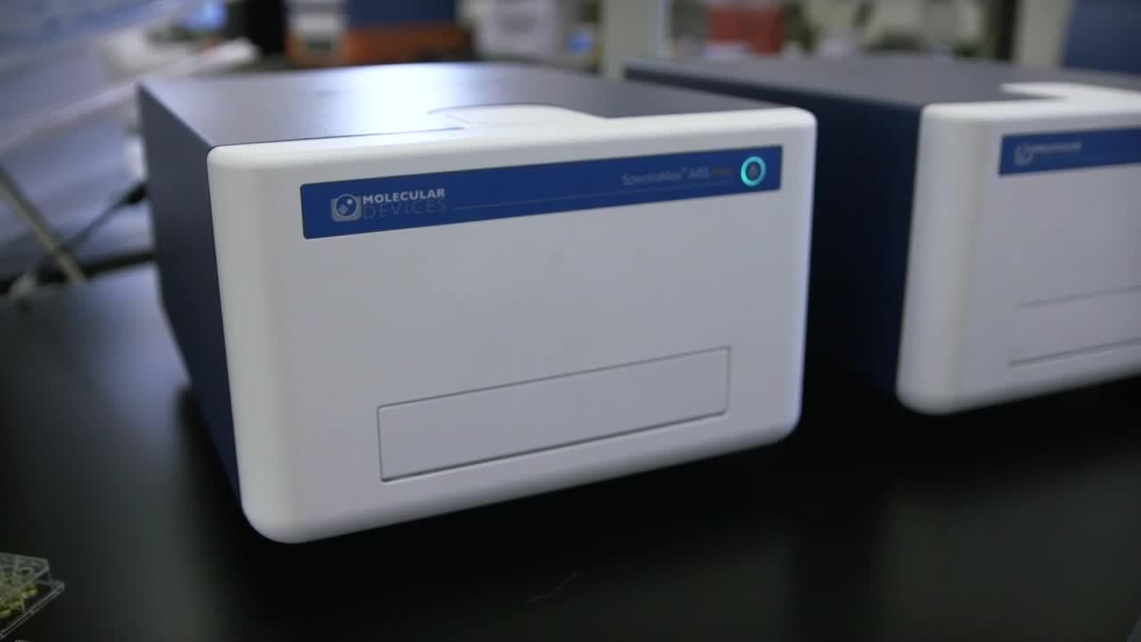 SpectraMax ABS 和 ABS Plus 光吸收微孔读板机（酶标仪）