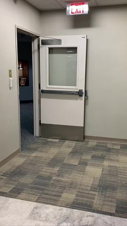 Automatic Door Opener - Entry